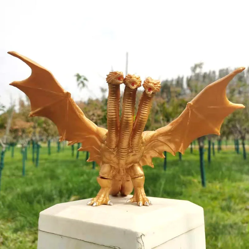 Duży trójgłowy smok Król Ghido – Model Kit Vs Figure recenzja i cena